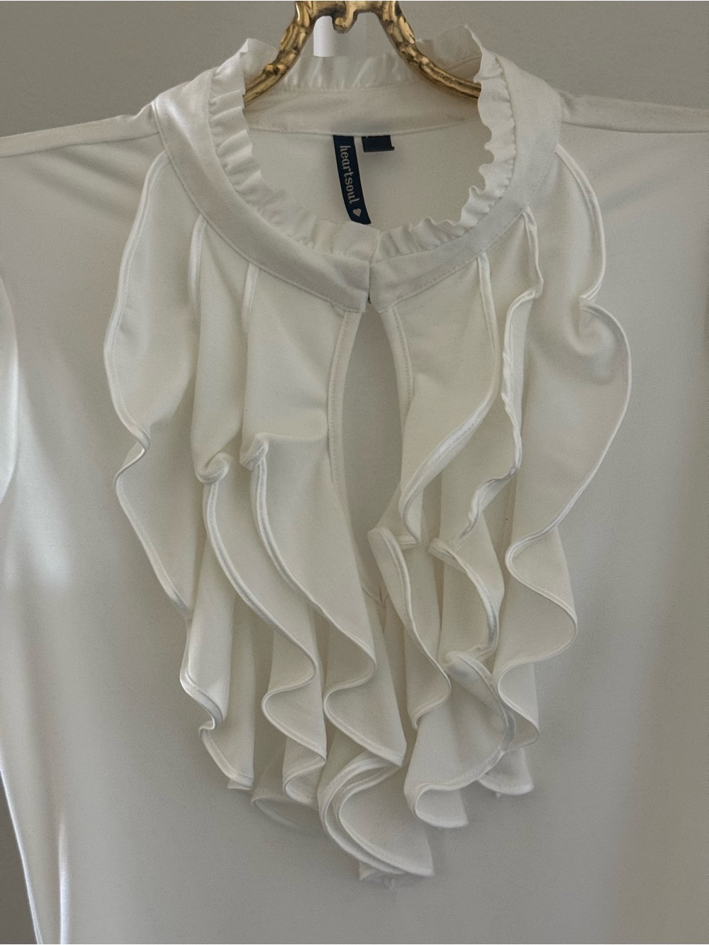 HeartSoul Cream Colored Ruffle Front Puff Sleeve Blouse - NEW Without Tags - Picture 2 of 5